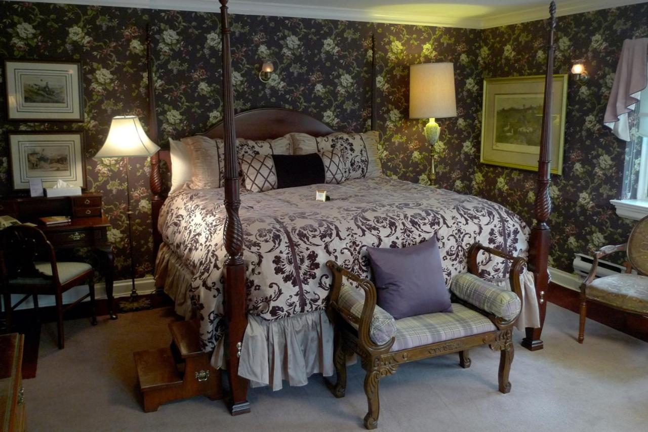 The English Inn Eaton Rapids Екстер'єр фото