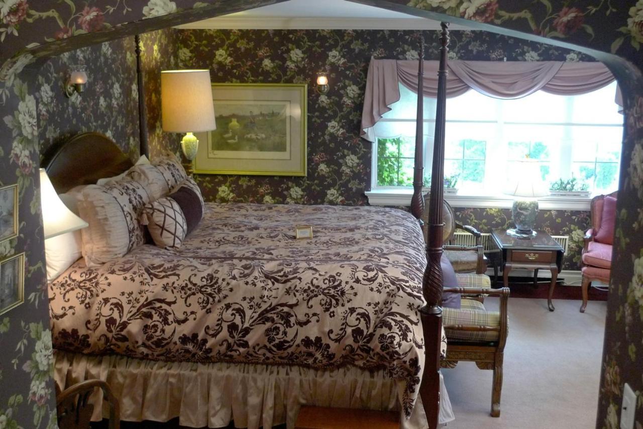 The English Inn Eaton Rapids Екстер'єр фото